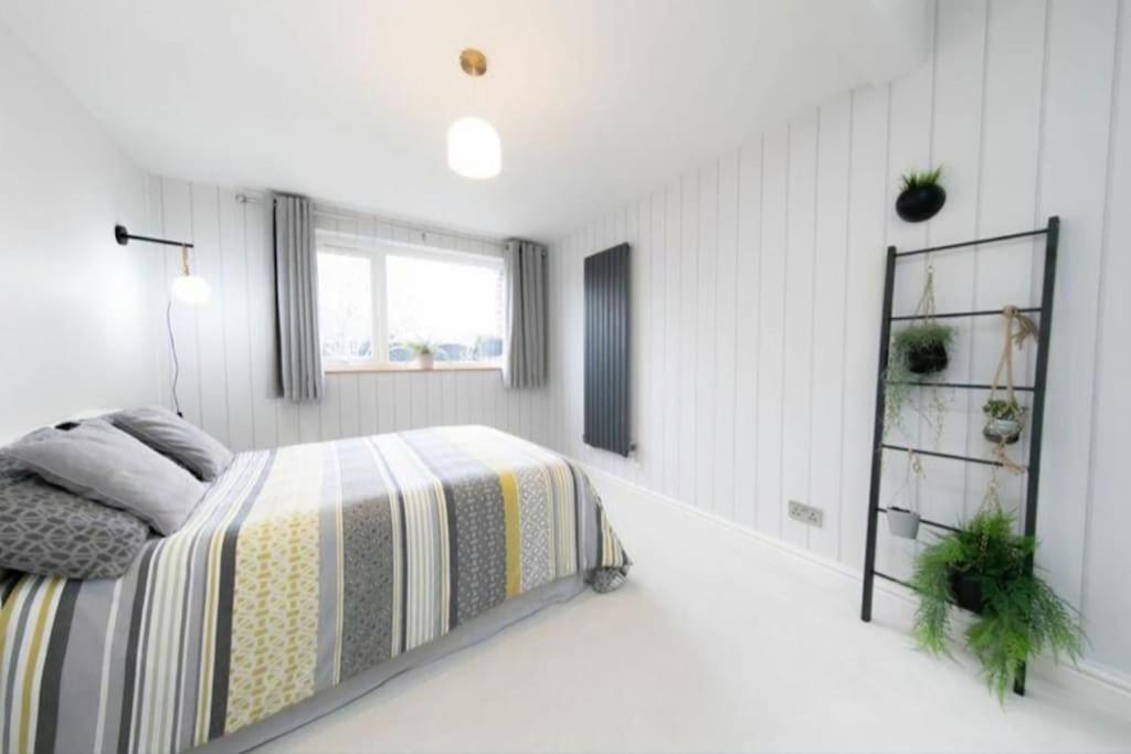 Recently Refurbished Home. Poulton-le-Fylde Экстерьер фото